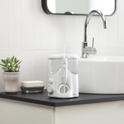 미국직구 워터픽 치실 Waterpik Ultra Plus and Cordless Enhance 3000 Water Flosser Combo Pack