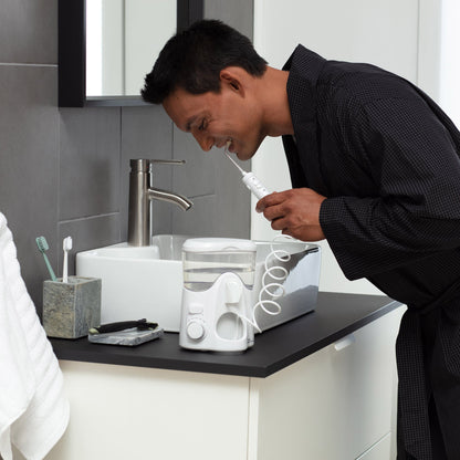 미국직구 워터픽 치실 Waterpik Ultra Plus and Cordless Enhance 3000 Water Flosser Combo Pack