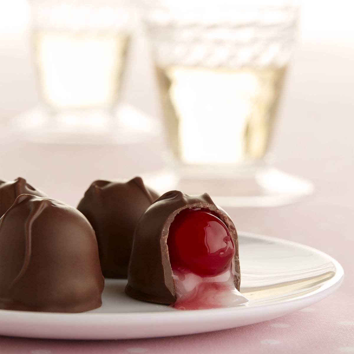 미국직구 Queen Anne 초콜릿 187g 2팩 / Queen Anne Milk Chocolate Cordial Cherries, 187g Box, 10 Pie 4