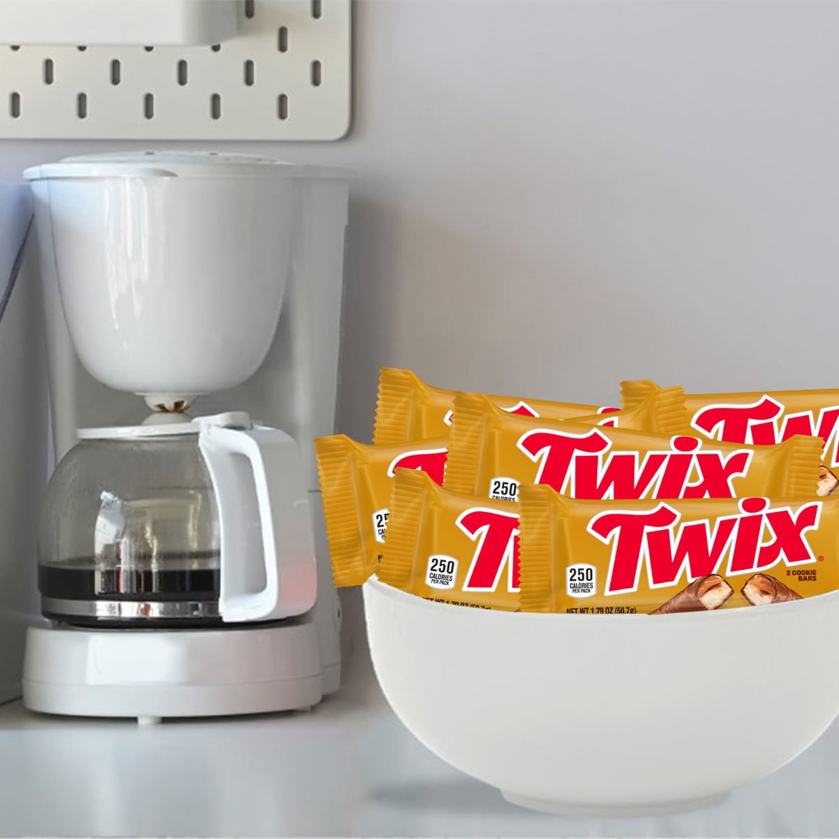 미국직구 Twix Caramel 초콜릿 57g / Twix Caramel Cookie Chocolate Candy Bars Share Size 3 57g 24 p 7