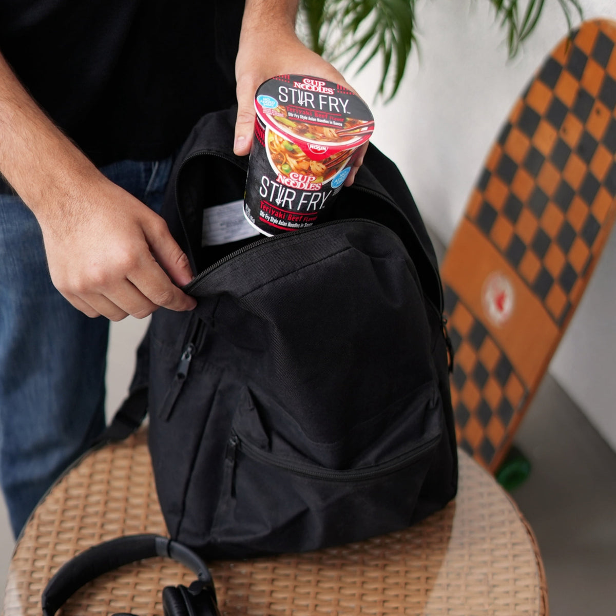 미국직구 닛신 Foods Cup Noodles Stir Fry Ramen Noodles, Teriyaki Beef Flavor, 3.0 oz Cup, Shelf-Stable
